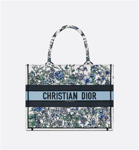 dior leichtere versandbox|Alle Designer.